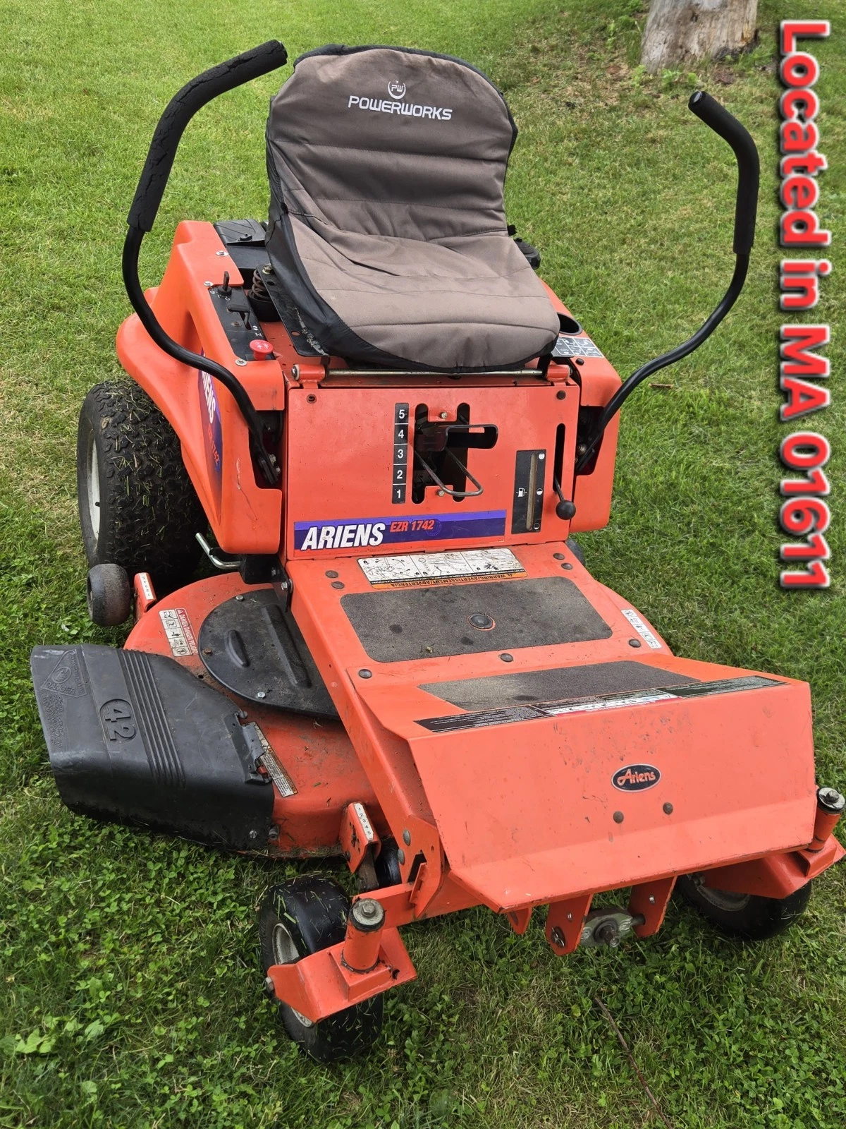 Ariens EZR 1742 zero-turn riding mower, 915 series